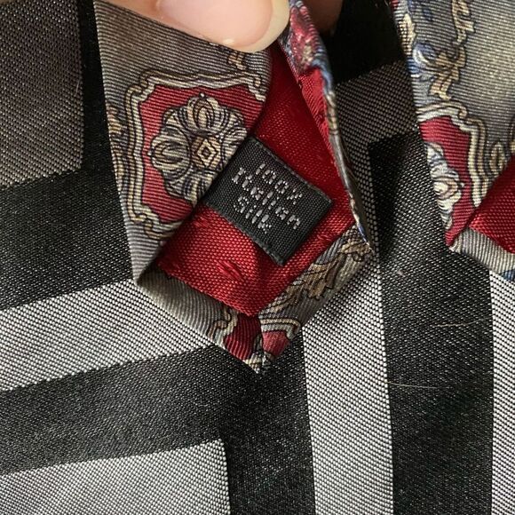 NO NAME BRAND navy blue & purple pattern  Tie‬ - Picture 2 of 5